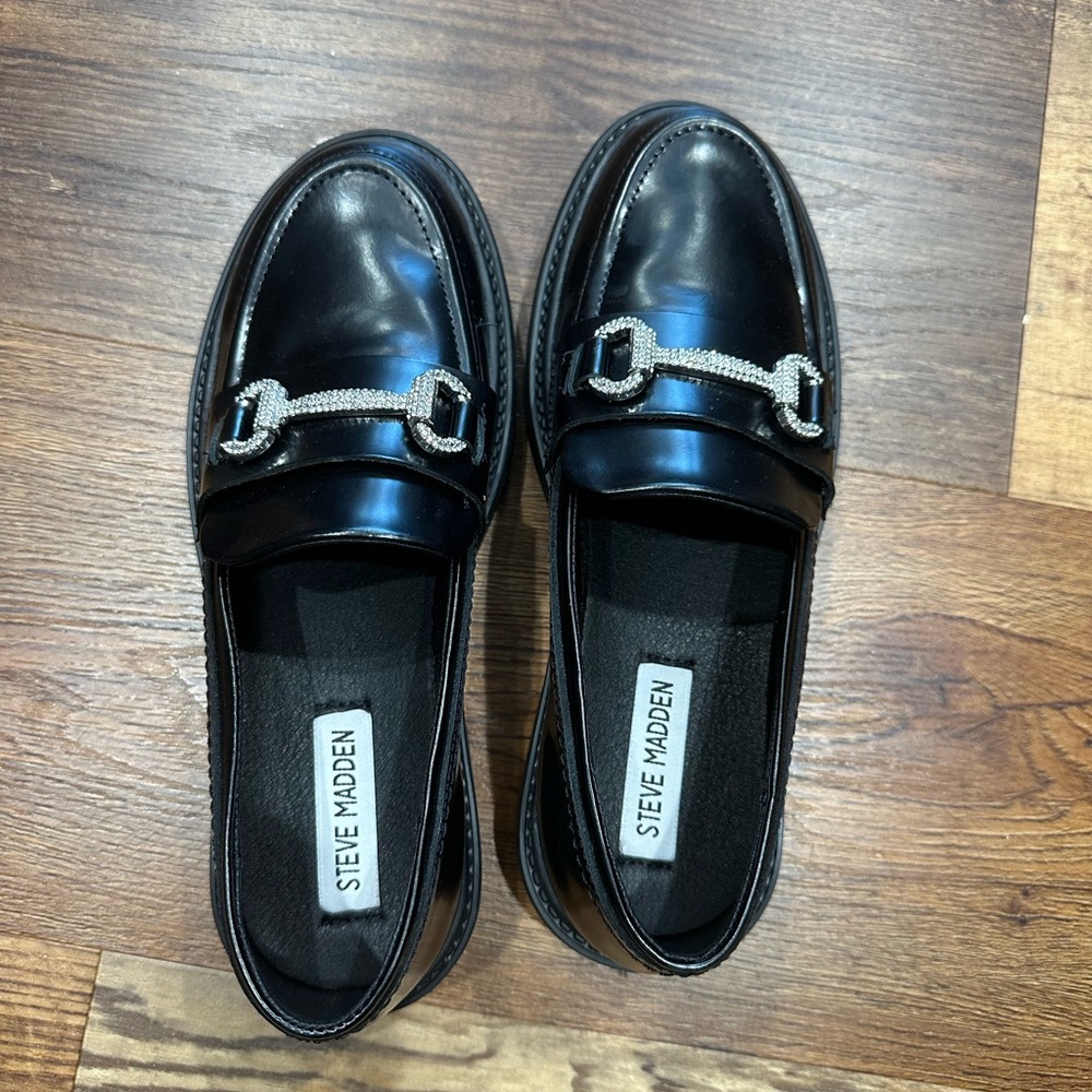 Brand new. Never worn. Steve Madden dressy loafers for girls
